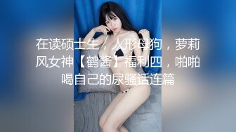   极度淫荡骚女两男一女3P激情，菊花骚穴双洞其插，拿出振动棒三洞一起上， 不够爽再用跳蛋磨阴蒂