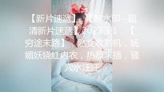  颜值不错的露脸少妇伺候两个小哥哥激情啪啪，前插后入蹂躏小少妇双洞草不停，浪荡呻吟不止刺激