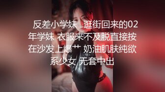 ZT全景厕拍系列14 戴个紫色头饰的小姐姐人美逼还靓