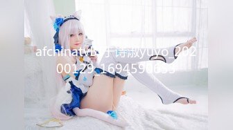 STP29079 【国产AV首发醉美3P淫乱】红斯灯影像新作RS-013《巨乳服务生被醉客硬操》性爱酒吧的淫欲大解放